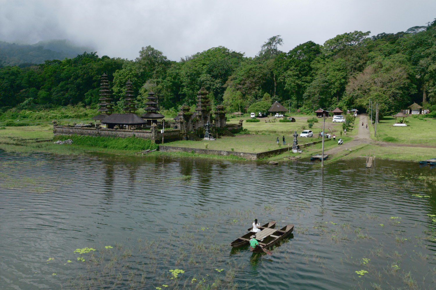 Munduk Harvest Palace - Surrounding Destination - Tamblingan Lake